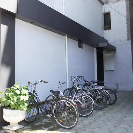 Dream House Enia 4 아파트